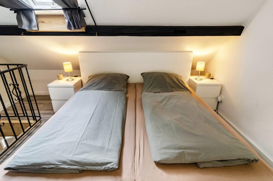 Property building, Living room, Bedroom