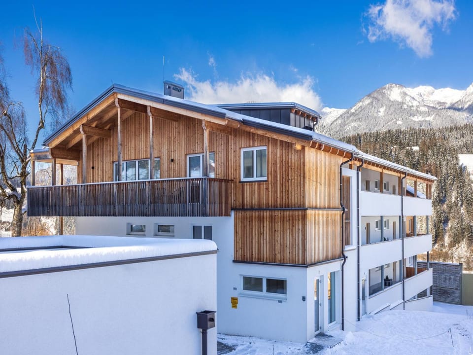 Property building, Winter