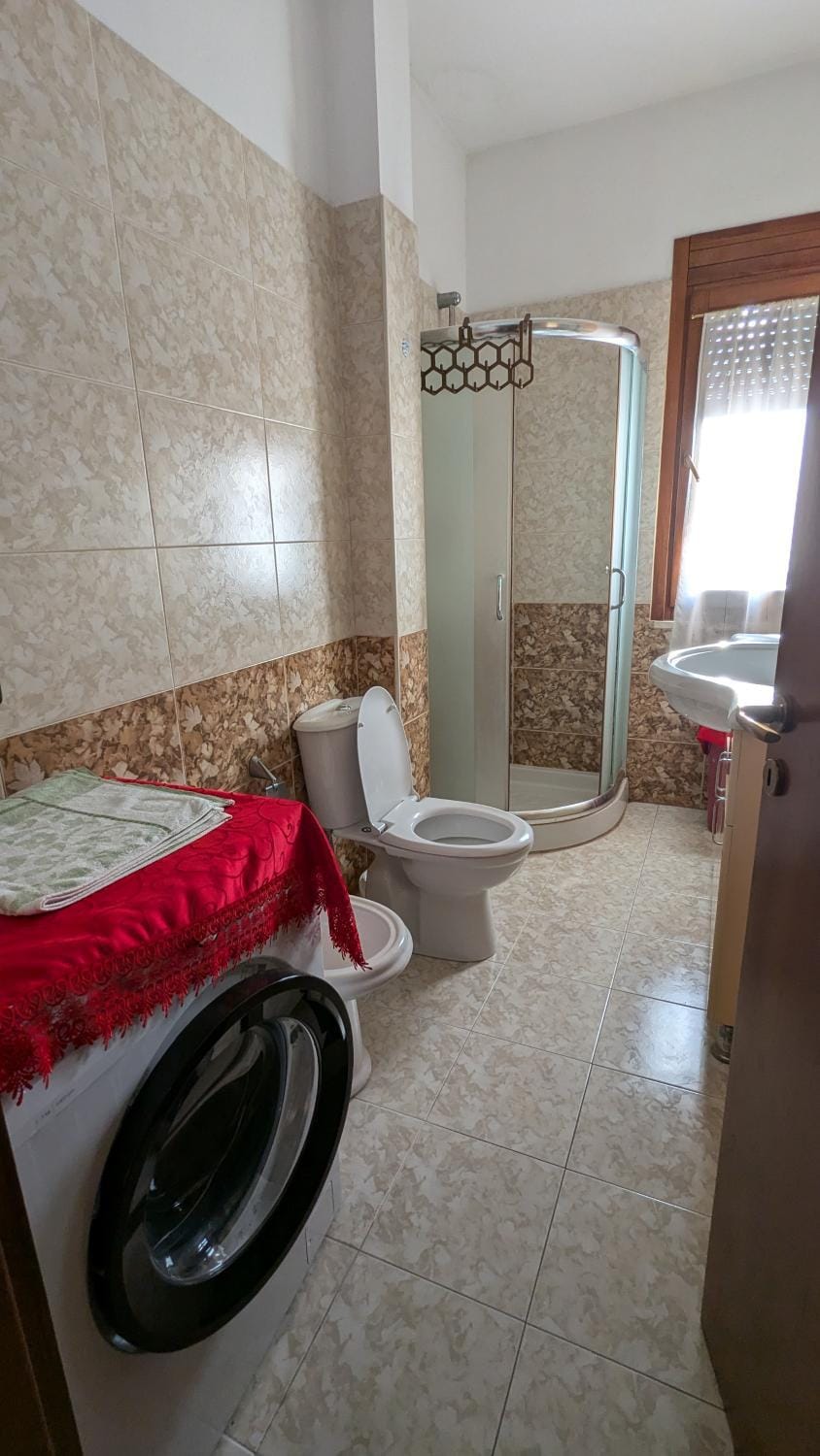 Toilet, Bathroom, bidet, towels