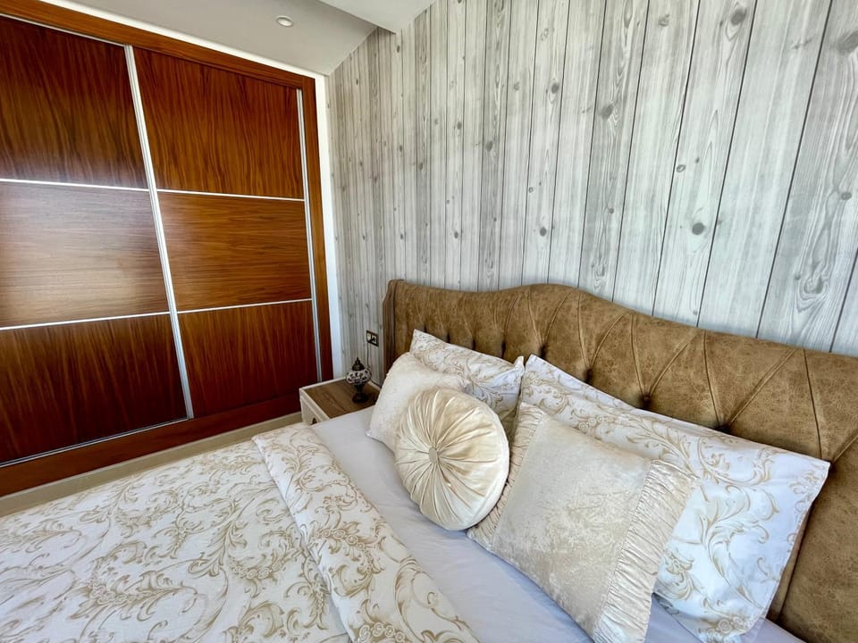 Bed, wardrobe