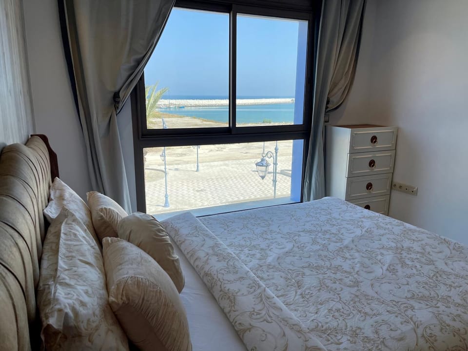 Bedroom, Sea view