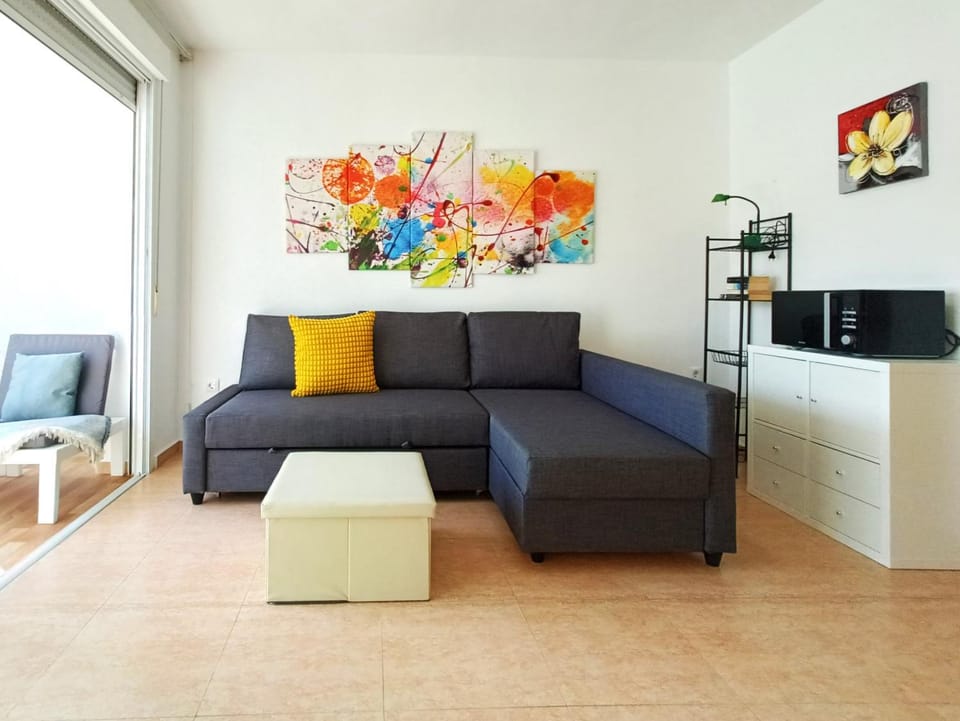 Tropicana Suite con salida directa al mar y piscina Apartment in Roquetas de Mar