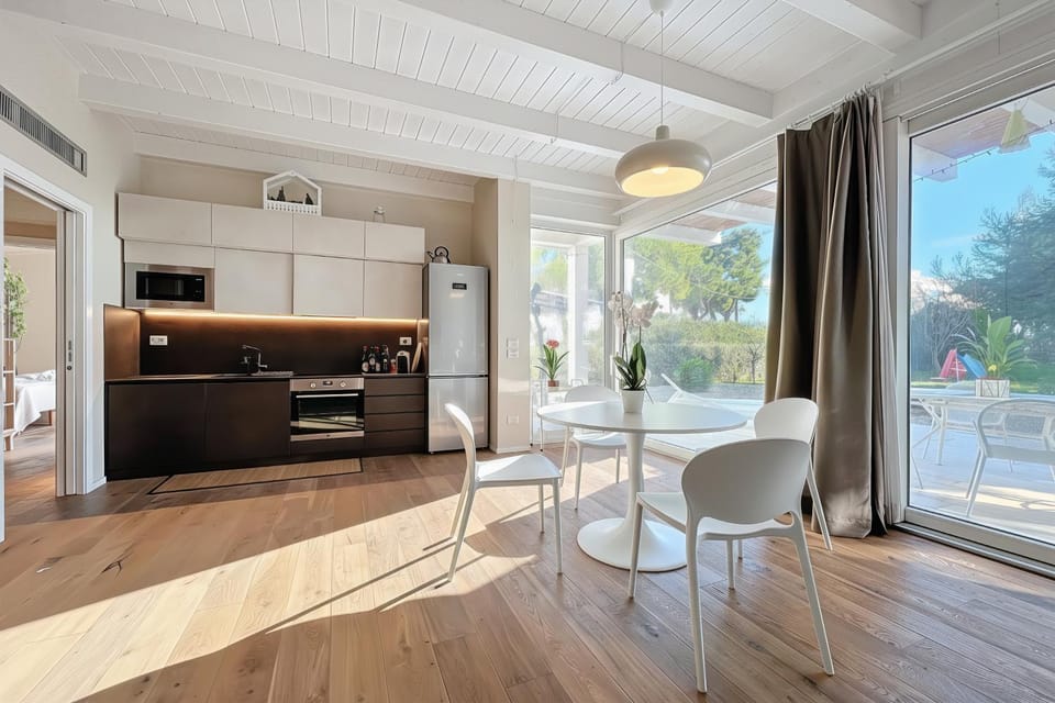 Property building, Kitchen or kitchenette, Living room