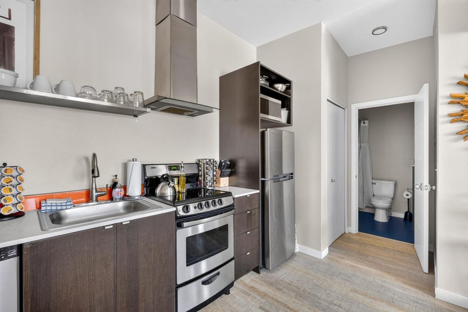 Stylish Portland 1BR w 90 WalkScore Apartment in Portland