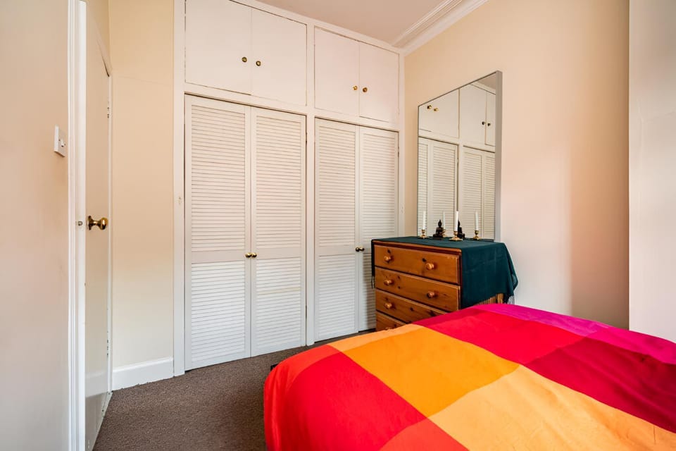 Bed, Bedroom, wardrobe