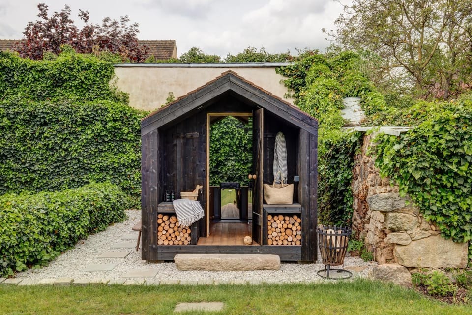 Garden, Sauna