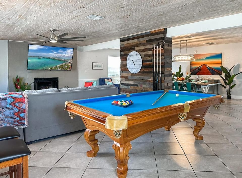 Blue Marlin Free Golf Cart & Bikes Hot Tub PrivatePool House in Destin