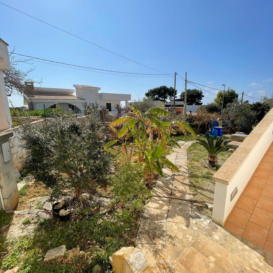 Villa Caputo con posto auto e giardino immenso Apartment in Apulia