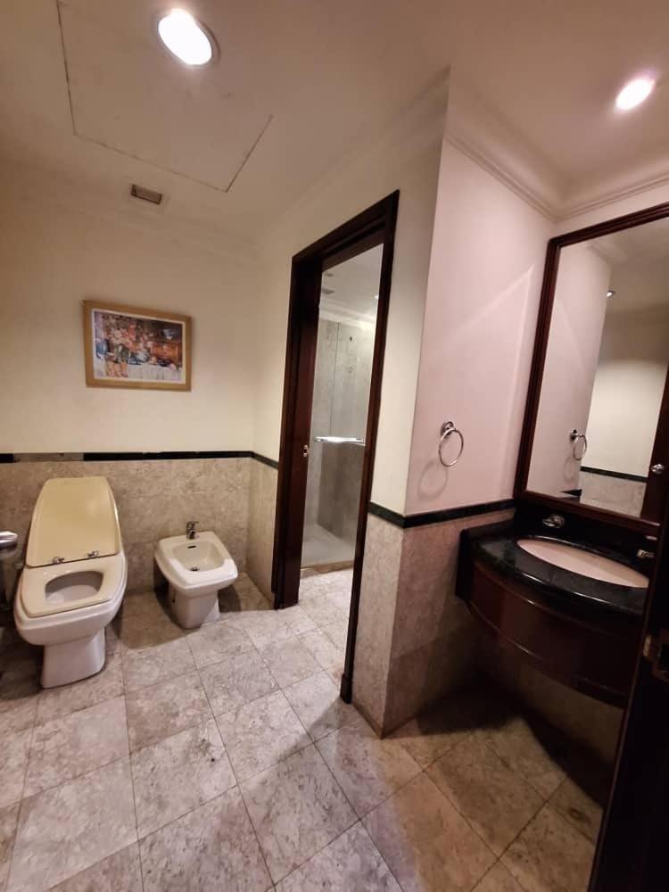 Toilet, Bathroom