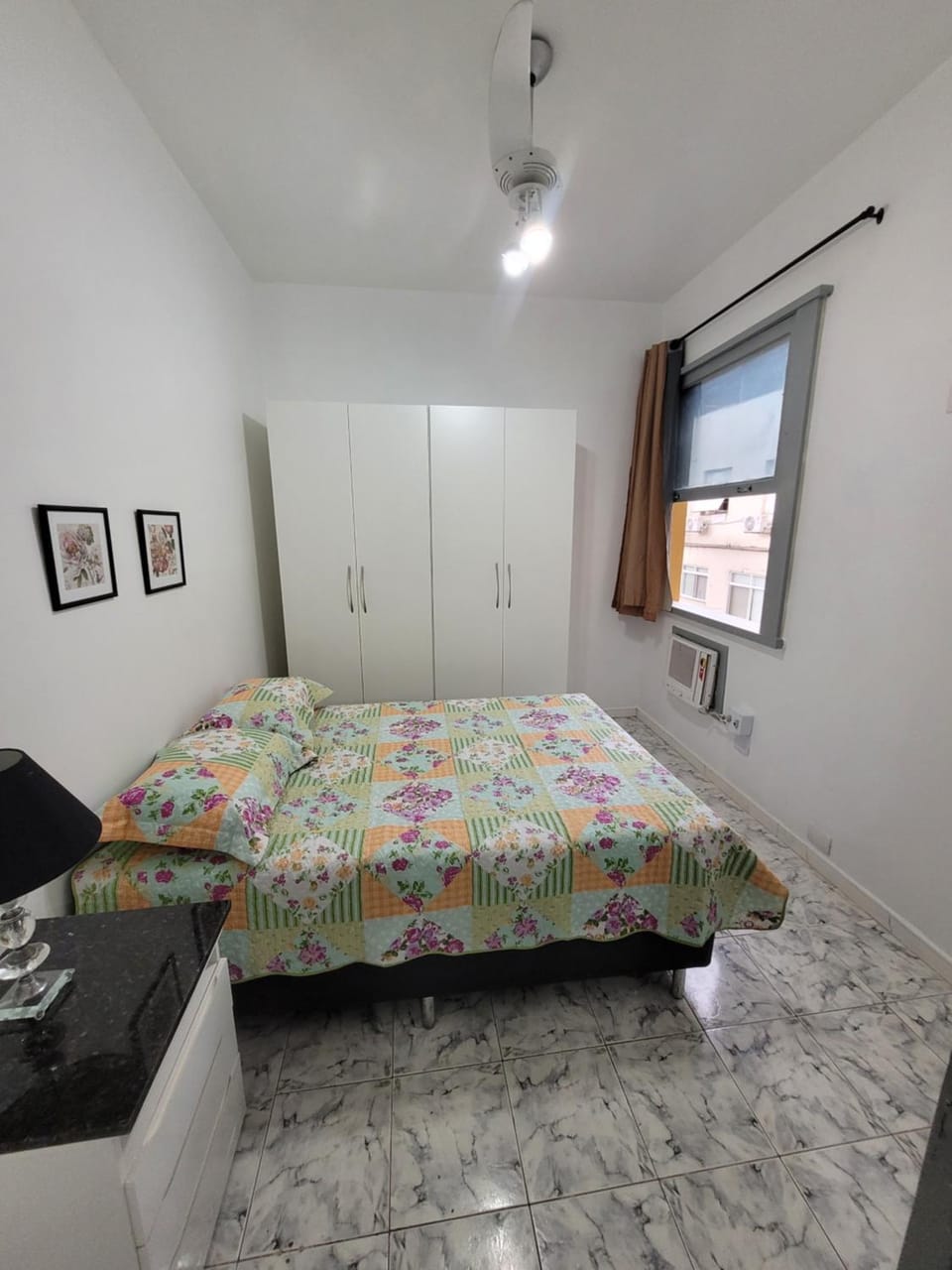 Bed, Bedroom, wardrobe, air conditioner