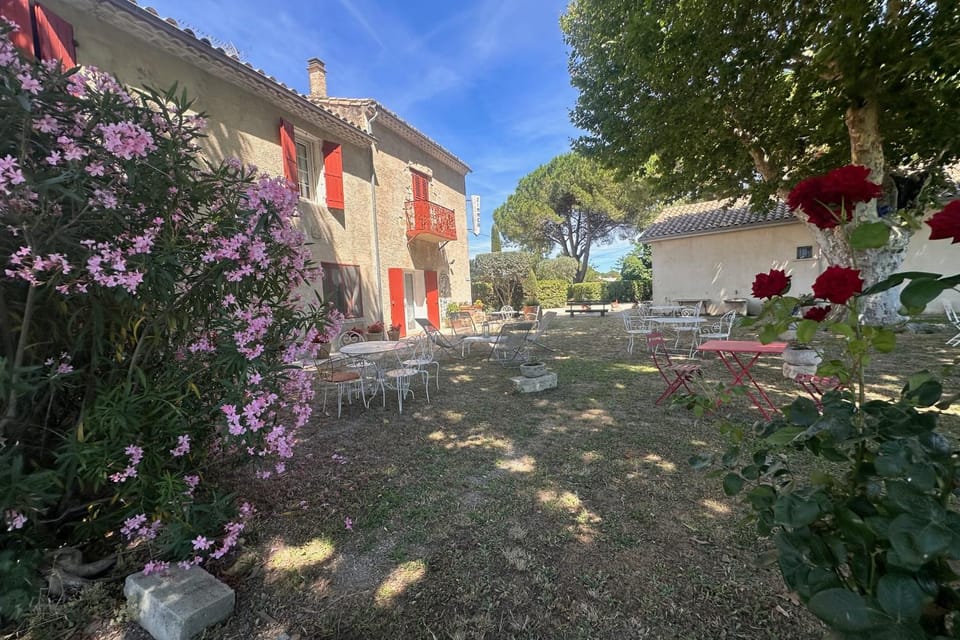 Property building, Spring, Day, Garden, Garden view