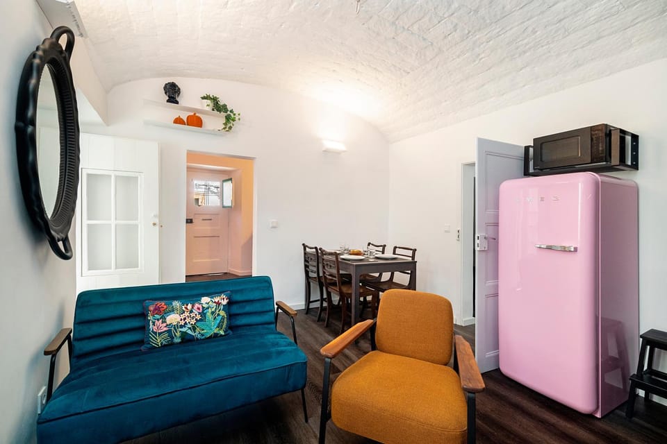 Communal lounge/ TV room, Dining area