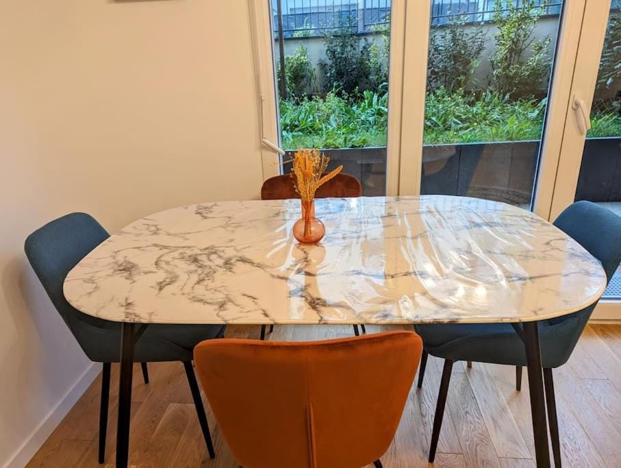Charmant T2 tout neuf avec Parking Apartment in Île-de-France