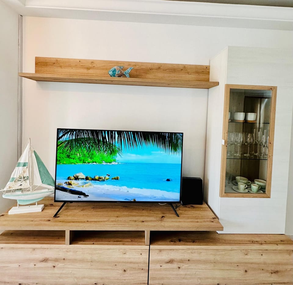 Bonito apartamento con piscina a 50 metros de la playa! Apartment in Port de Pollensa