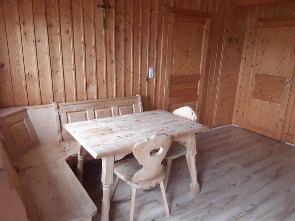 Arbeiter-Monteur-Pendler 4er WG Apartment in Upper Austria