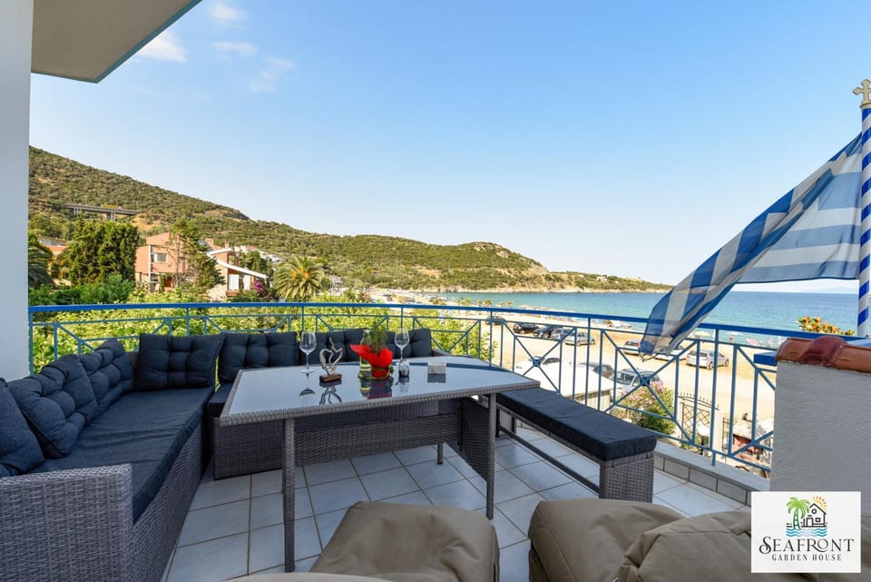 View (from property/room), Balcony/Terrace, Balcony/Terrace, Garden view, Sea view, Breakfast