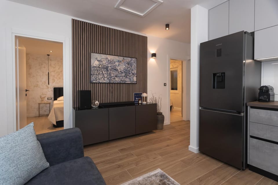 Living room, Communal kitchen, kitchen