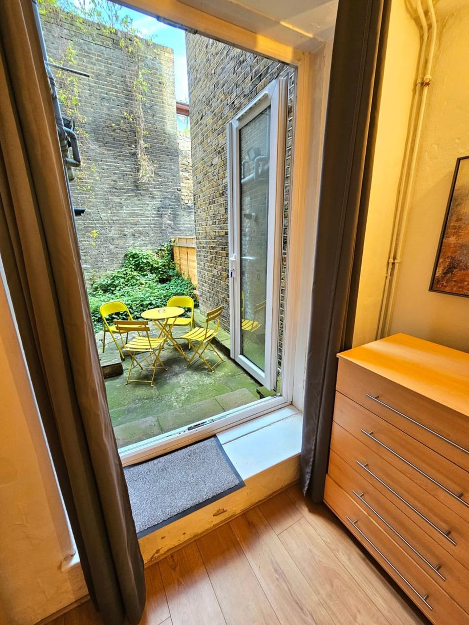 Patio, Day, Garden, Balcony/Terrace