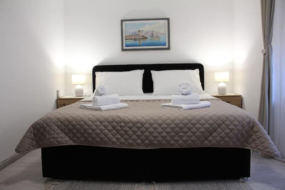 Apartman M&A&M Karlobag 2 minute away from beach Apartment in Zadar County