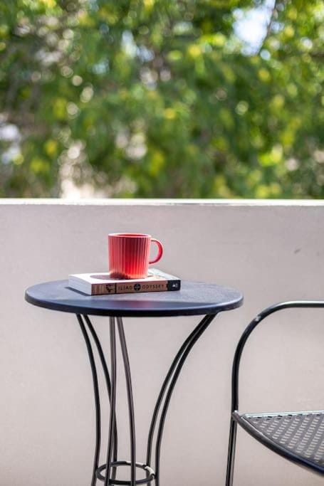 The Meta Stay - Rooftop Access Downtown Suite Apartment in Athens