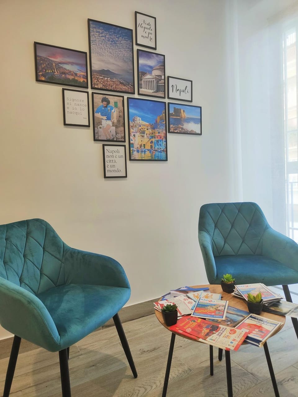 Sweet Rooms San Francesco Bed and Breakfast in Naples