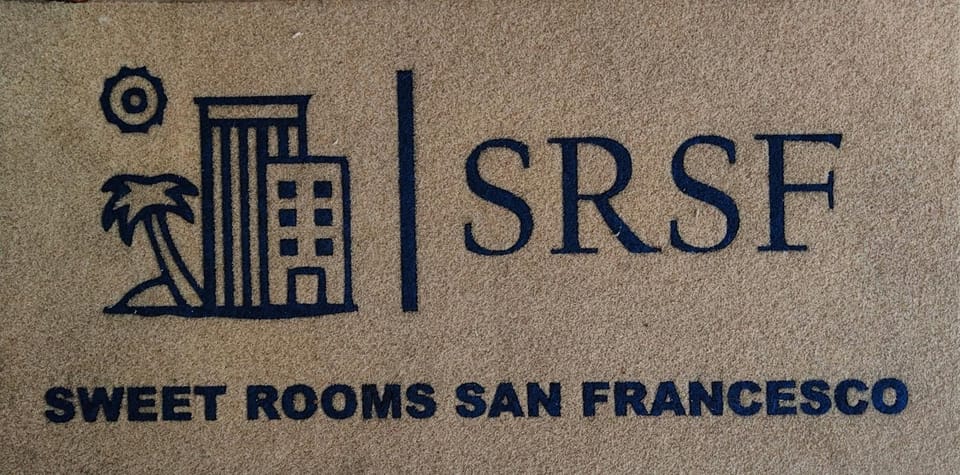 Sweet Rooms San Francesco Bed and Breakfast in Naples