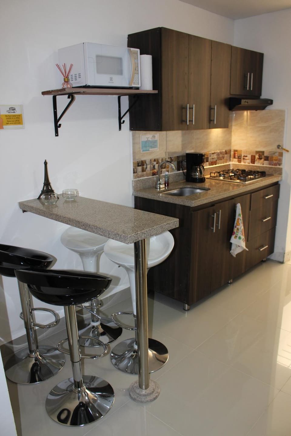 CASA ESTADIO MEDELLIN Apartamentos Turisticos renovados y modernos para Familias, Grupos o Delegaciones Deportivas - Sector Laureles-Estadio Apartment hotel in Medellin