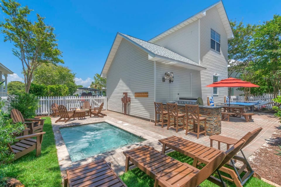 The Charleston Free Golf Cart Priv Pool Oasis House in Destin