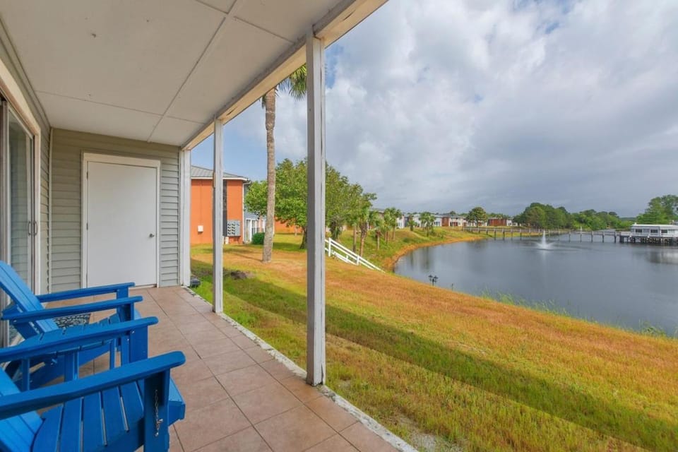 Hook Line Double Sinker Lake View 3 Comm Pools House in Destin