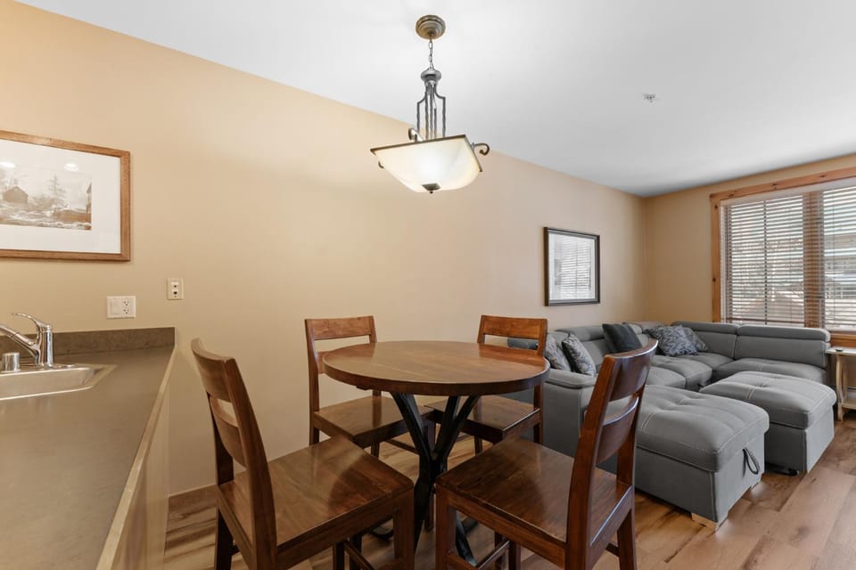 Living room, Seating area, Dining area, furniture