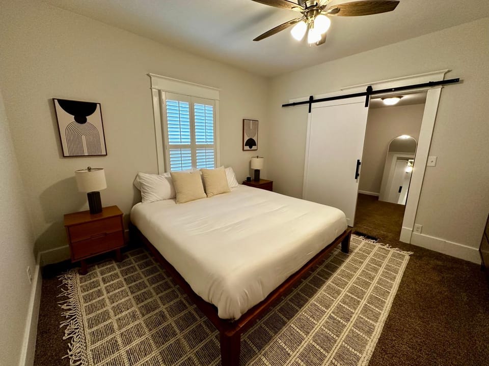 Cottage, Parking, MTSU, downtown Murfreesboro Apartment in Murfreesboro