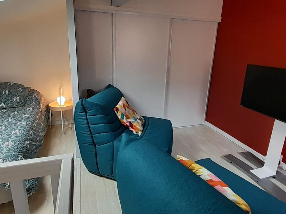 Villa Patio 4 Couchages, Plage à Pied, Surf Spot, Wifi, Parking, Capbreton - FR-1-239-1078 Apartment in Capbreton