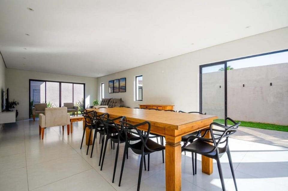 Perfeição á 250m do Praia de Pernambuco House in State of São Paulo