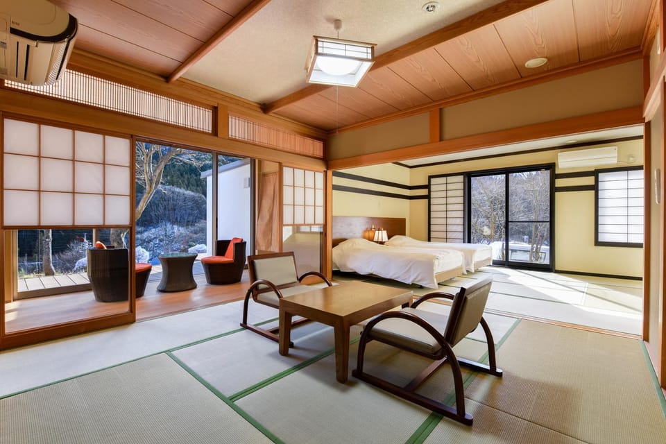 Bed, Living room, Photo of the whole room, Bedroom