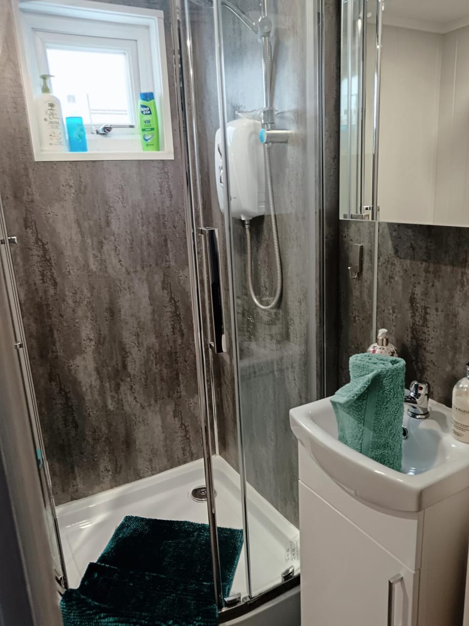 Shower, Bathroom