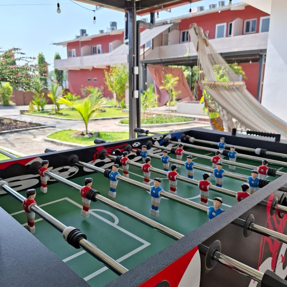 Game Room, Table tennis