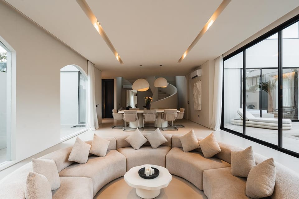 Living room, Seating area