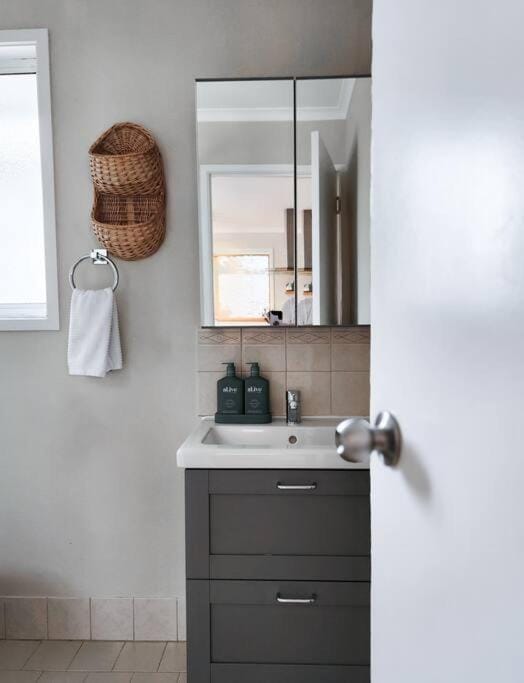 Banksia Retreat, A couple's sanctuary on Aldinga Beach House in Adelaide