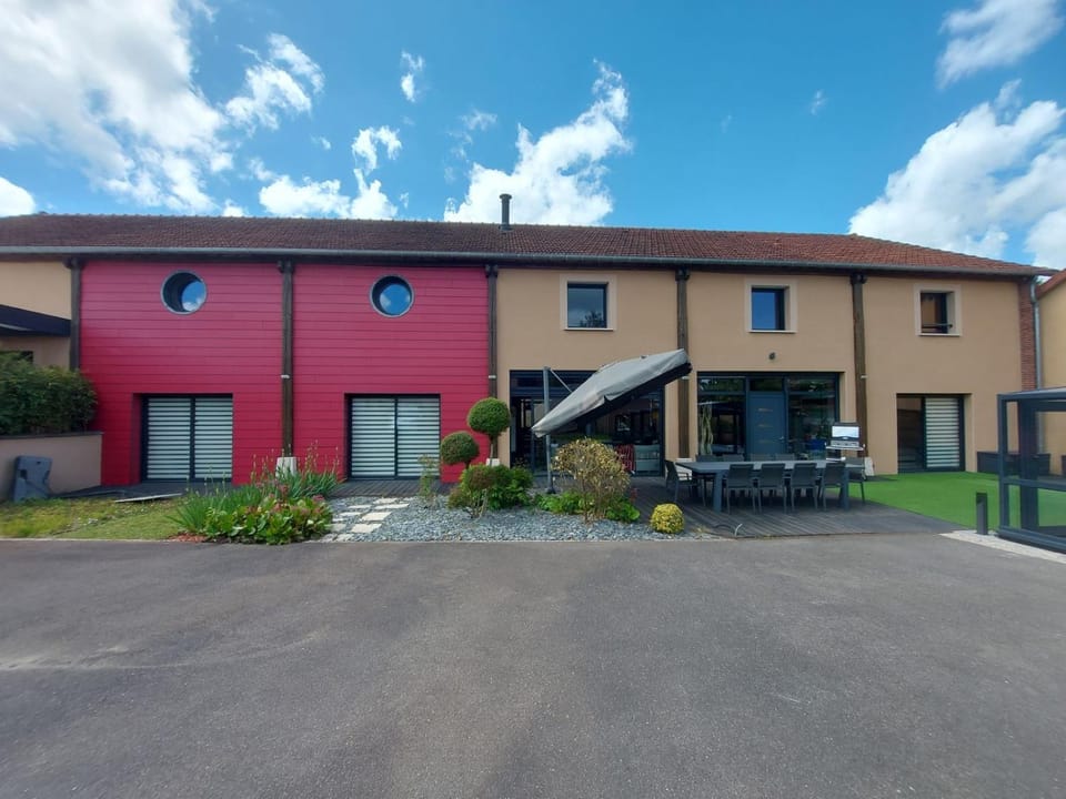 Property building, Balcony/Terrace