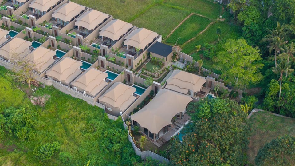 Property building, Day, Bird's eye view