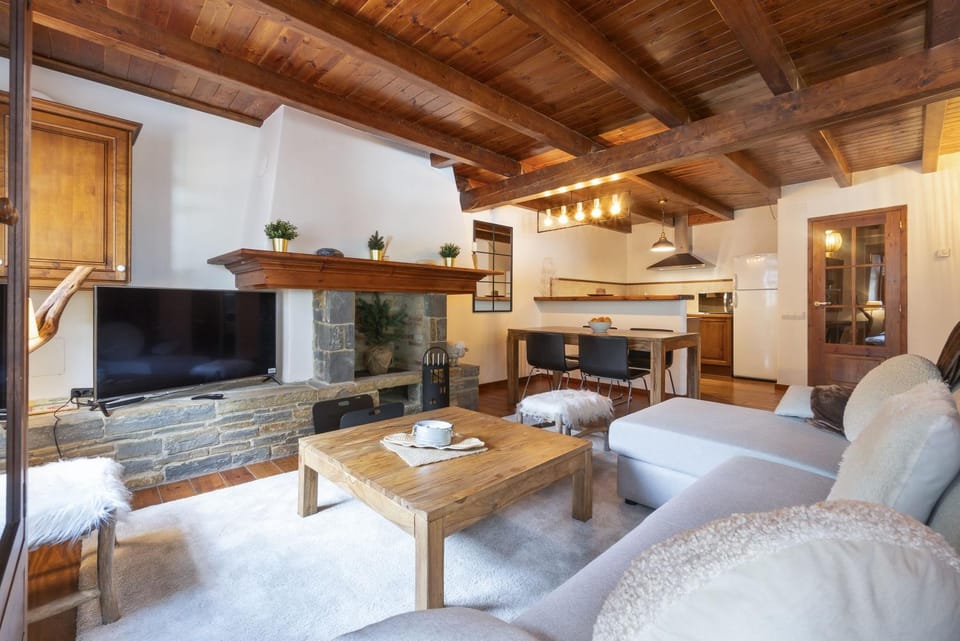 Luderna - Apartamento con terraza Rouche Apartment in Catalonia