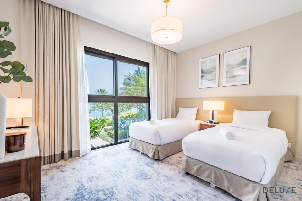 Bed, Photo of the whole room, Bedroom, Sea view
