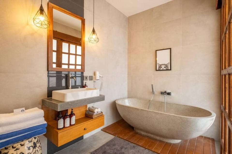Toilet, Bathroom, Bath, towels