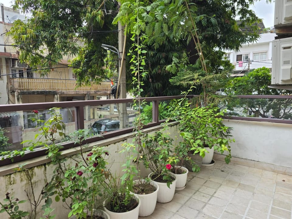 View (from property/room), Balcony/Terrace, Living room