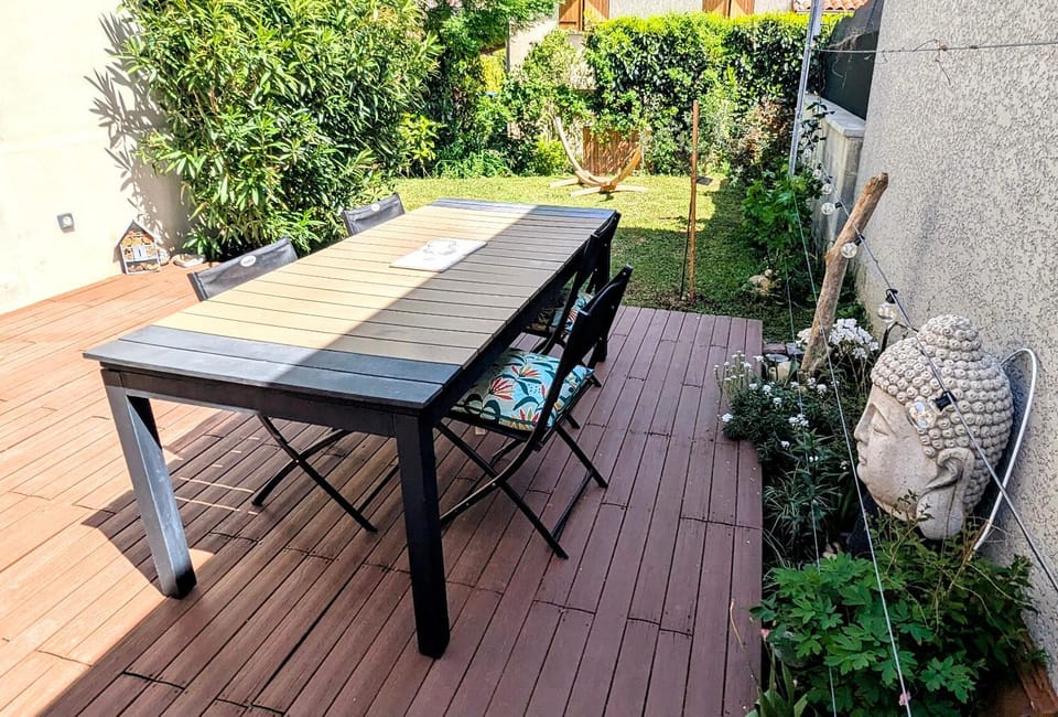 Patio, Spring, Balcony/Terrace, Garden view