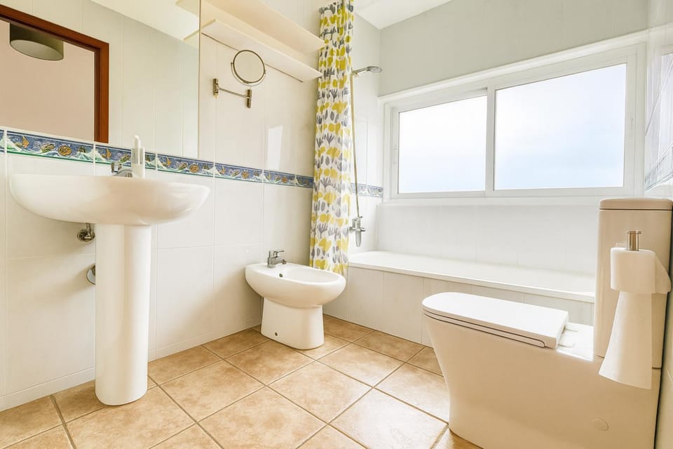 Bathroom, Bath
