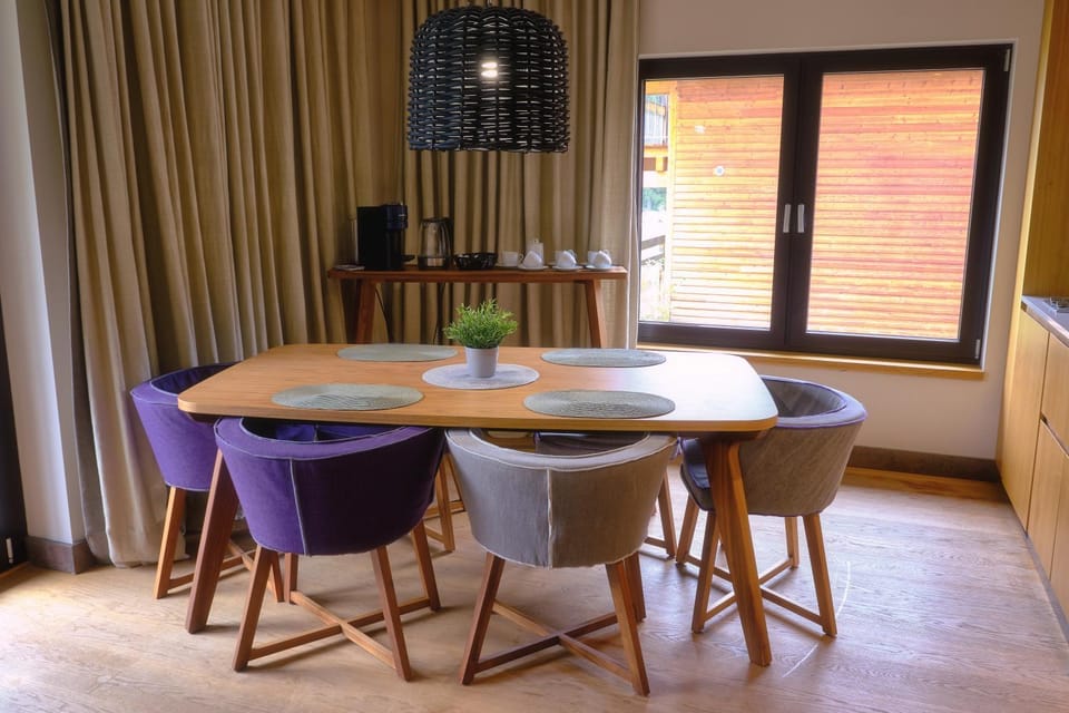 Kitchen or kitchenette, Mountain view, kitchen