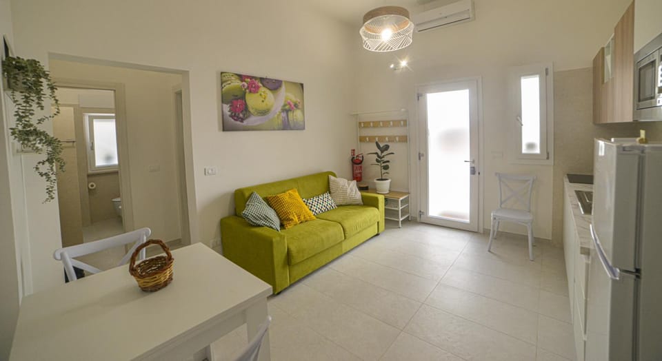 Living room, Photo of the whole room