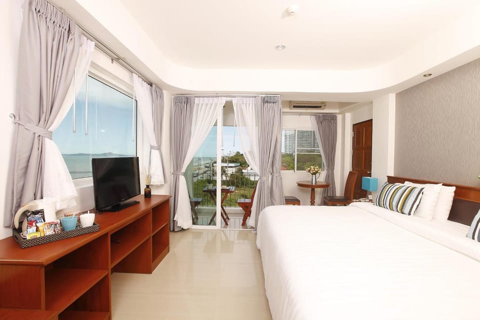 KP Seaview Jomtien Hotel in Pattaya City