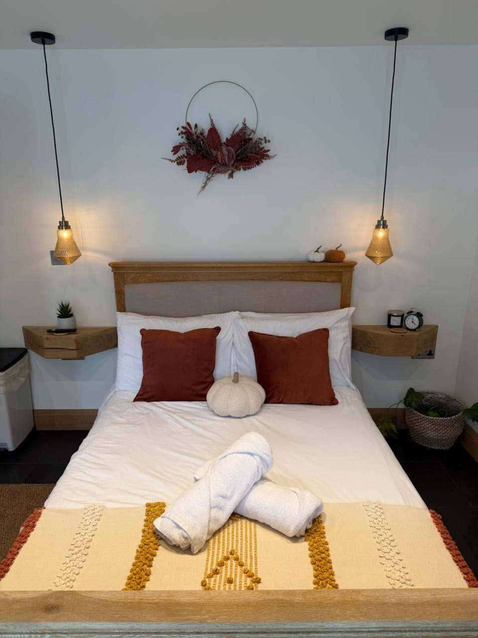 Luxury Courtyard Studio in Llangollen House in Llangollen